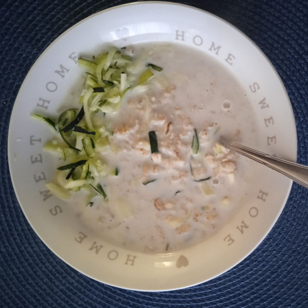 Owsianka to potrawa, która jest lekkostrawna. Owsianka jest dobra na zaparcia